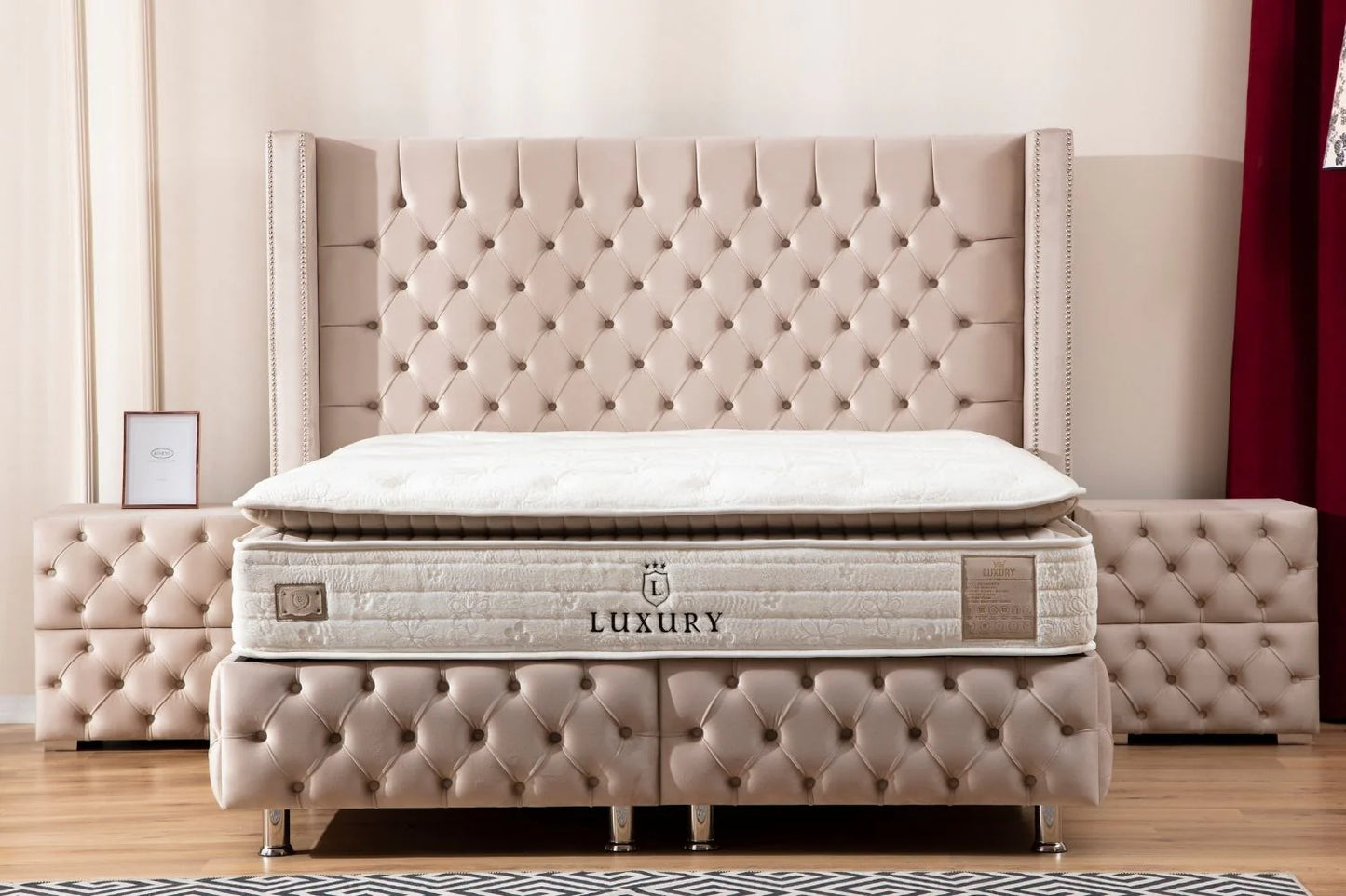 Lit Double Coffre Capitonné En Velours - Clouté Beige